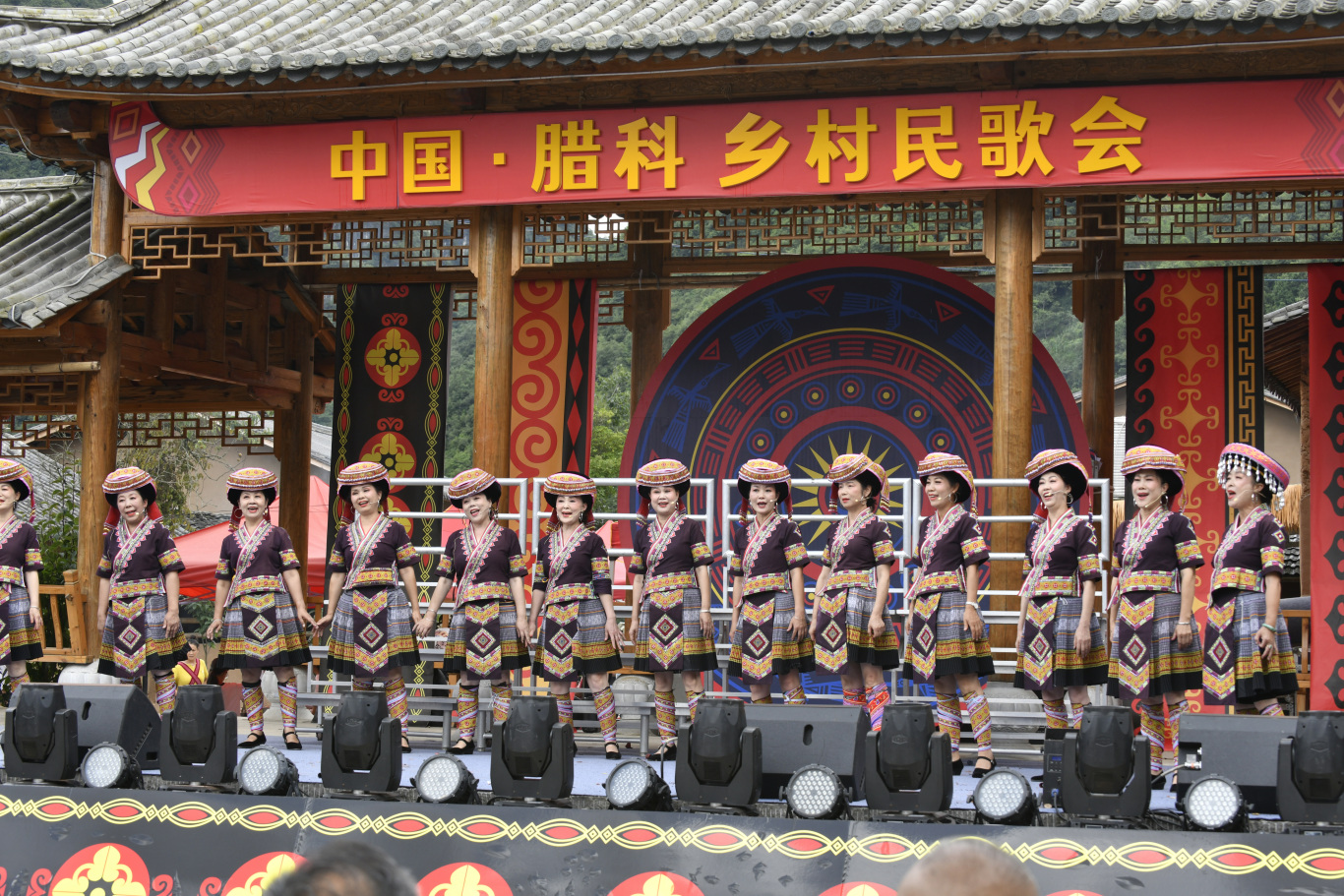 10文山州文化馆群芳合唱团_赵汀摄.JPG