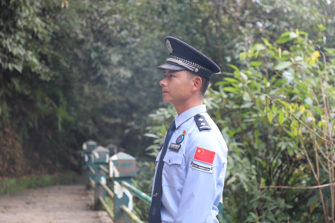 图四：2025年，茅建明继续戍守边关.JPG