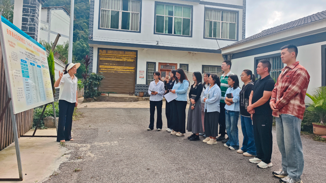 李超讲解共建理事会.jpg